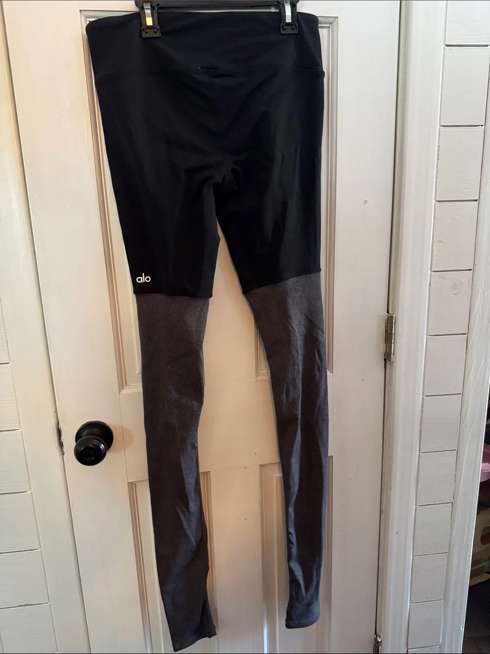 ALO Yoga goddess High waist Two-Tone Black and Gray Leggings